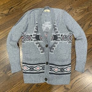 Like New Hollister Gray Pattern Button Cardigan Women’s Size Small